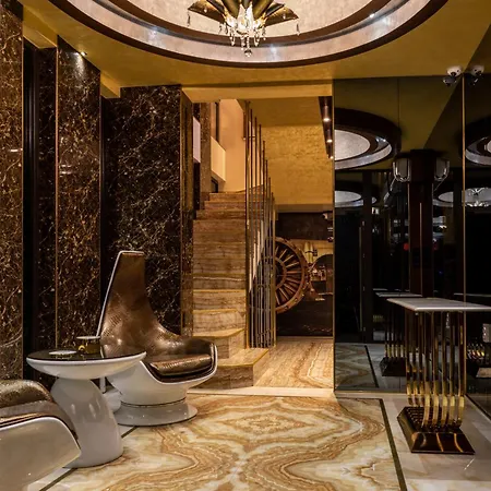 The Hidden Bank: Silver Bullet بلوفديف