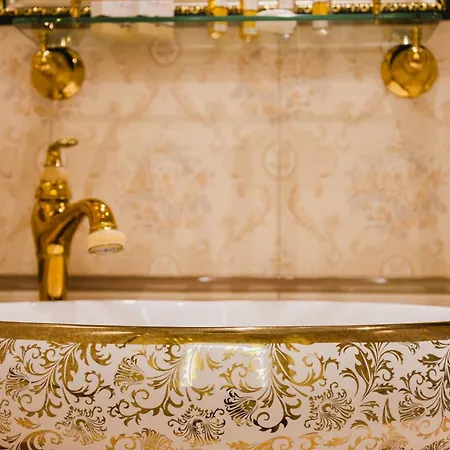 Apartment The Hidden Bank: Silver Bullet