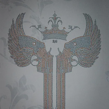 The Hidden Bank: Silver Bullet Apartament