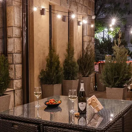 شقة The Hidden Bank: Silver Bullet