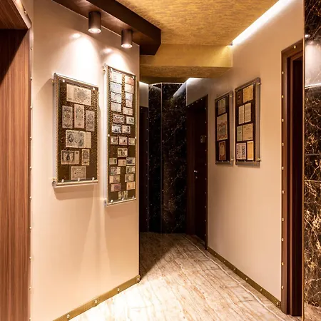 شقة The Hidden Bank: Silver Bullet