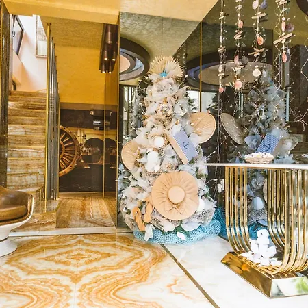 公寓 The Hidden Bank: Silver Bullet