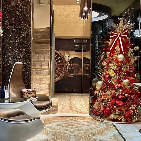 公寓 The Hidden Bank: Silver Bullet *